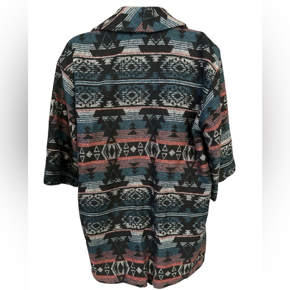 ECOTE Oversized Wool-Blend Jacket with 3/4 Sleeves & Pockets - Picture 8 of 9